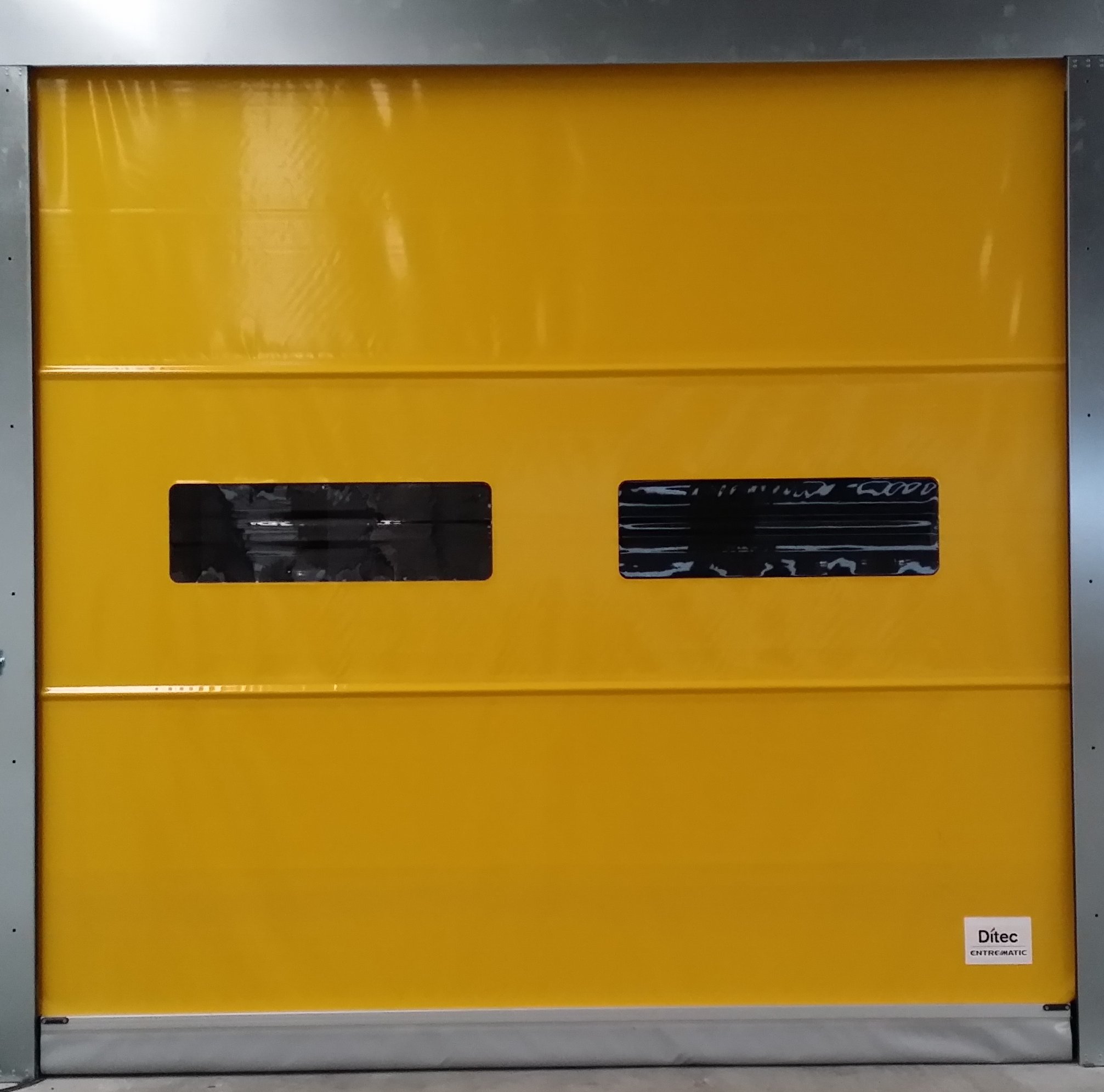 Puertas Rapidas amarillas